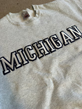 Load image into Gallery viewer, (L/XL) Vintage Michigan Sweatshirt