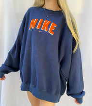 Load image into Gallery viewer, (XL) Nike Sweatshirt