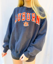 Load image into Gallery viewer, (M) Auburn Sweatshirt