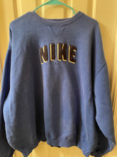 Load image into Gallery viewer, (XXL) Nike Sweatshirt