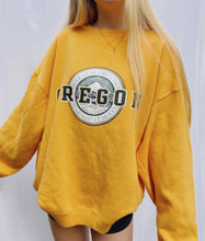 Load image into Gallery viewer, (M) Oregon Sweatshirt