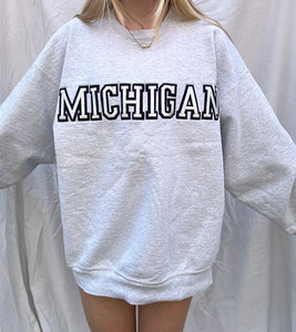 (L/XL) Vintage Michigan Sweatshirt
