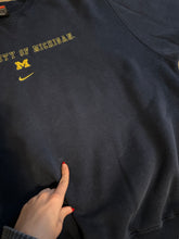 Load image into Gallery viewer, (M) Nike University of Michigan Sweatshirt

