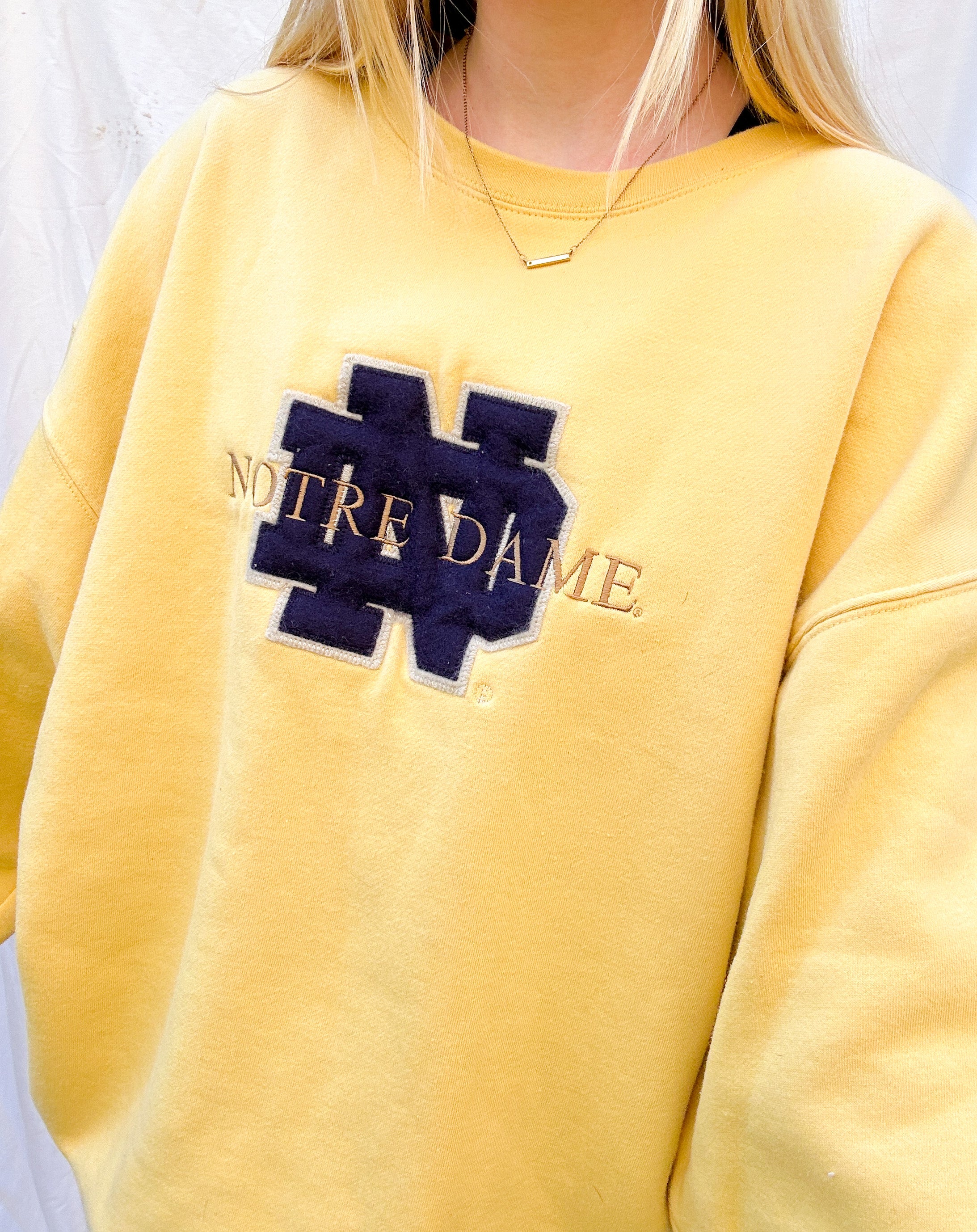 L Notre Dame Sweatshirt Happyy.thrifts