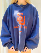 Load image into Gallery viewer, (L) Syracuse Nike Sweatshirt
