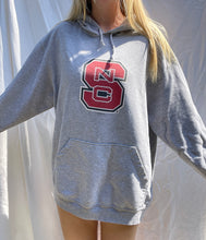 Load image into Gallery viewer, (M) NC State Hoodie
