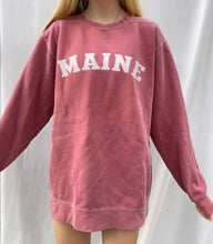 Load image into Gallery viewer, (S/M) Maine Comfort Colors Sweatshirt
