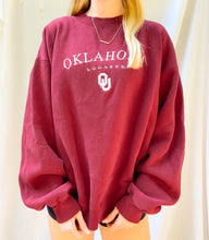 Load image into Gallery viewer, (M) Oklahoma Sweatshirt
