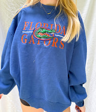 Load image into Gallery viewer, (L) Florida Sweatshirt
