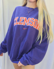 Load image into Gallery viewer, (M) Clemson Nike Sweatshirt
