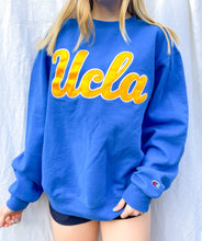 Load image into Gallery viewer, (M) UCLA Champion Sweatshirt
