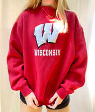 Load image into Gallery viewer, (M) Wisconsin Sweatshirt
