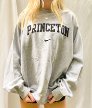 Load image into Gallery viewer, (M) Princeton Nike Sweatshirt
