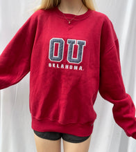 Load image into Gallery viewer, (M) Oklahoma Sweatshirt
