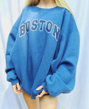 Load image into Gallery viewer, (XXL) Boston Champion Sweatshirt
