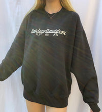 Load image into Gallery viewer, (M) Harley Davidson Sweatshirt
