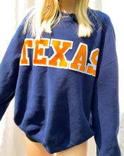 Load image into Gallery viewer, (L/XL) Texas Sweatshirt
