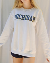 Load image into Gallery viewer, (S) Michigan Sweatshirt
