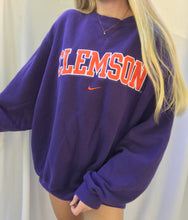 Load image into Gallery viewer, (M) Clemson Nike Sweatshirt
