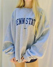 Load image into Gallery viewer, (XL) Penn State Nike Sweatshirt
