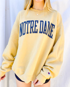 (M) Notre Dame Champion Sweatshirt