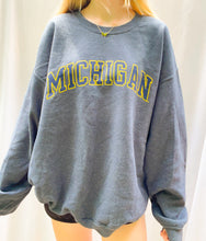 Load image into Gallery viewer, (L) Michigan Sweatshirt
