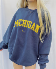 Load image into Gallery viewer, (XL) Michigan Nike Sweatshirt
