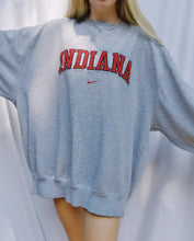 Load image into Gallery viewer, (XL) Vintage Indiana Nike Sweatshirt
