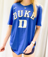 Load image into Gallery viewer, (M/L) Duke Nike Shirt
