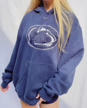 Load image into Gallery viewer, (L/M) Nike Penn State Hoodie
