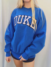 Load image into Gallery viewer, (M) Duke Sweatshirt
