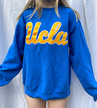 Load image into Gallery viewer, (M) UCLA Champion Sweatshirt
