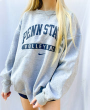 Load image into Gallery viewer, (L) Penn State Volleyball Vintage Nike Sweatshirt
