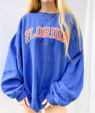 Load image into Gallery viewer, (L/XL) Florida Nike Sweatshirt
