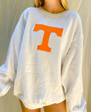 Load image into Gallery viewer, (XL) Tennessee Sweatshirt
