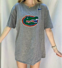 Load image into Gallery viewer, (M/L) Florida Nike Tee
