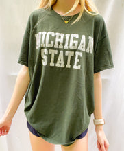 Load image into Gallery viewer, (L) Michigan State Shirt
