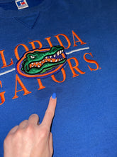 Load image into Gallery viewer, (L) Florida Sweatshirt
