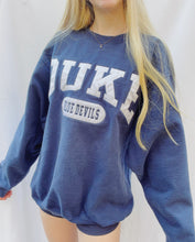 Load image into Gallery viewer, (M) Duke Sweatshirt
