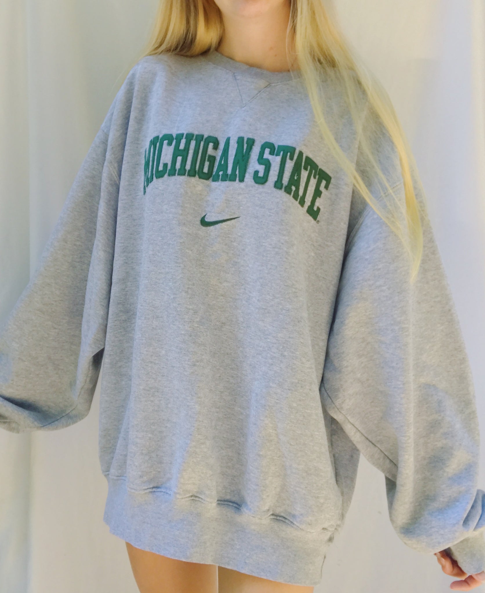 Infrarrojo Algebraico Reanimar L) Michigan State Nike Sweatshirt – Happyy.thrifts