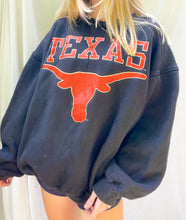 Load image into Gallery viewer, (L) Texas Sweatshirt
