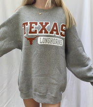 Load image into Gallery viewer, (M) Texas Longhorns Sweatshirt
