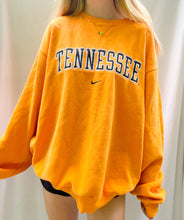 Load image into Gallery viewer, (L) Tennessee Nike Sweatshirt
