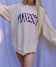 Load image into Gallery viewer, (XL) Minnesota Sweatshirt
