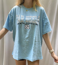 Load image into Gallery viewer, (S/M) UNC Shirt
