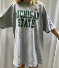 Load image into Gallery viewer, (XL) Michigan State Shirt
