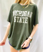 Load image into Gallery viewer, (L) Michigan State Shirt
