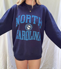 Load image into Gallery viewer, (M) Vintage North Carolina Sweatshirt
