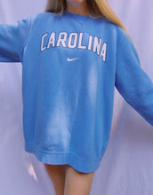 Load image into Gallery viewer, (L) Carolina Nike Sweatshirt
