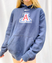 Load image into Gallery viewer, (M) Arizona Nike Hoodie
